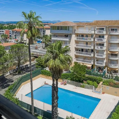 125 M Near Pool & Parking Appartamento *